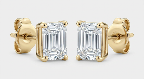The Solvere Emerald Four-Prong Earrings