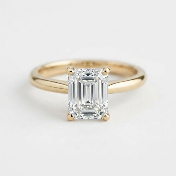 The Solvere Emerald Solitaire Ring - Lab-Grown